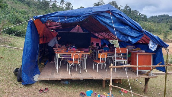 Lớp học giữa “đồi Gió Hú”