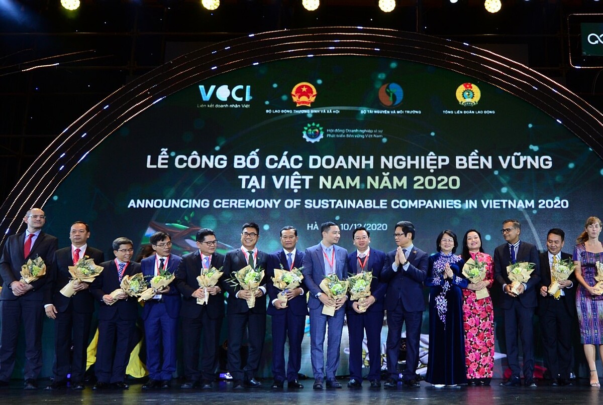 Lễ công bố doanh nghiệp phát triển bền vững của VCCI