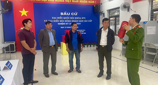 Tăng cường các biện pháp bảo đảm an toàn PCCC tại 98 điểm bầu cử địa bàn các phường Thanh Xuân, Khương Đình và Phương Liệt