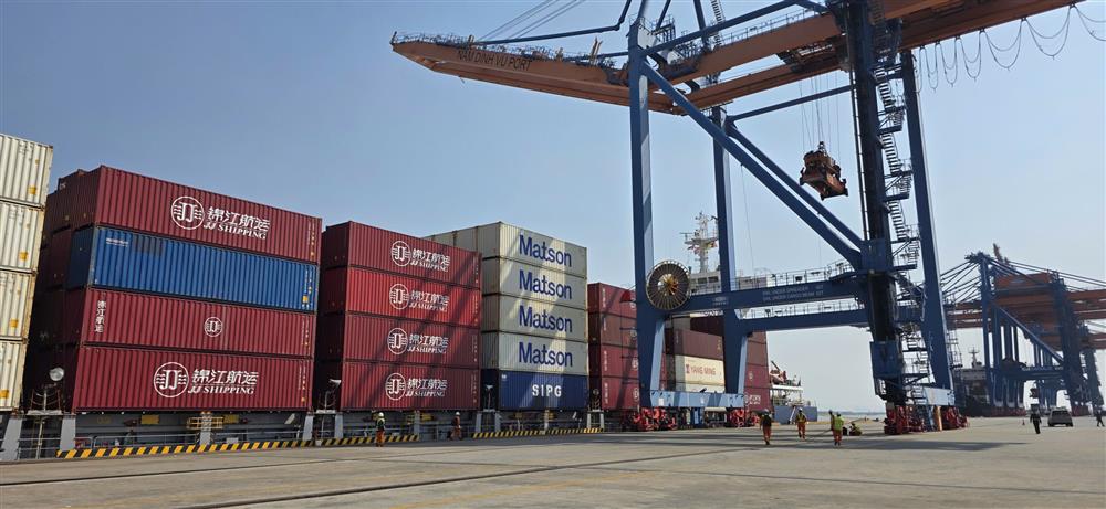 Quyết liệt các nhiệm vụ trọng tâm nhằm bảo đảm tăng trưởng kinh tế năm 2026