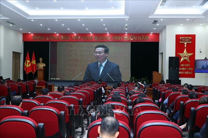 Ch&uacute; th&iacute;ch ảnh