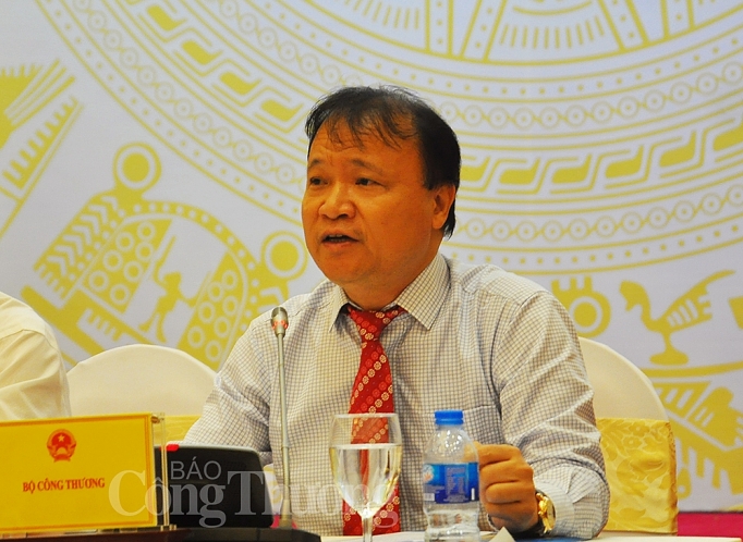 kinh te vi mo tiep tuc duoc cai thien va tang truong theo dung kich ban