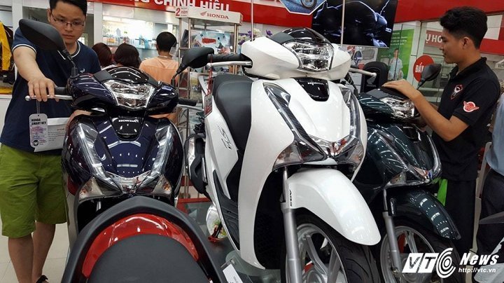 Doanh số xe tay ga tăng cao, sắp ‘nhấn chìm’ thị phần của xe số